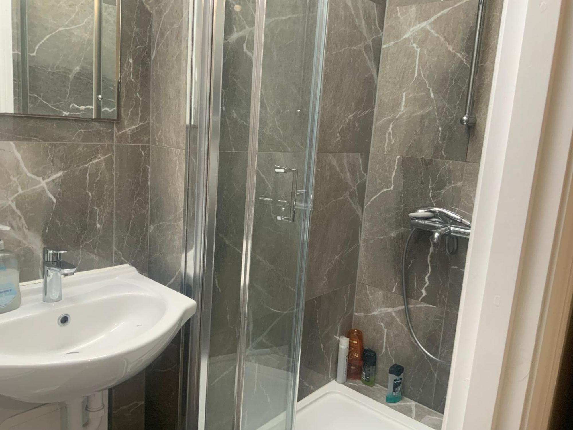 The London En-Suite Ilford Exteriör bild